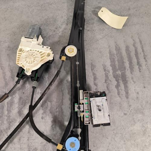 105419154-52b15fba-23ae-4627-acc8-4949bc0bc2e4-Piece-Leve-vitre-electrique-arriere-gauche-8T8839461C-AUDI-A5-1-SPORTBACK-PHASE-2-95499e3aba7fc0dc773da340f779c2f1cb27362b2d4b23dfe032f1b32be6dd62_m.jpg
