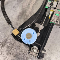 105419154-9a6df9db-7495-4fa0-9a4d-aa4a5234803f-Piece-Leve-vitre-electrique-arriere-gauche-8T8839461C-AUDI-A5-1-SPORTBACK-PHASE-2-86d991eb0eaeedc49795824385c27469bc41eaecd71b4f84f5493bb6044d8b0a_m.jpg