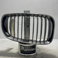 105430501-59dc1dc1-283e-4df5-89c3-356674de2091-Piece-Calandre-droite-51137179656-BMW-SERIE-1-E82-COUPE-33df325ee74cb7a0731a6e1d191d0b03c637654105a40403bafa52eb15c37e6f_m.jpg