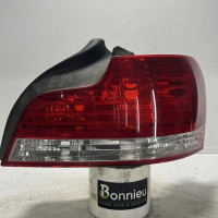105430514-8c161051-5298-4ece-b4cf-c0a987e172c8-Piece-Feu-arriere-principal-droit-feux-63217285642-BMW-SERIE-1-E82-COUPE-e25e7b861aa9e2b07f8d29d1f52a2f79542badbf35df3dd54bbb78f75e60843c_m.jpg