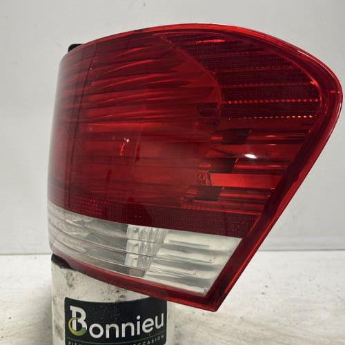 105430514-d9c3ab27-d40f-4441-8e37-1a8d33a0ff3f-Piece-Feu-arriere-principal-droit-feux-63217285642-BMW-SERIE-1-E82-COUPE-a382598138c1d018bff07a1de2ab278bd75a05449987f55bc99f92b89df0dbd7_m.jpg