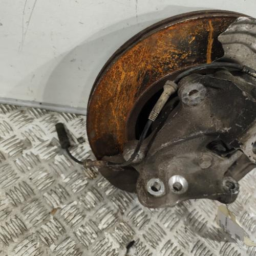 105431452-80443767-928c-45a2-ac84-a0340627aa8b-Piece-Fusee-avant-gauche-31216793923-BMW-SERIE-1-E82-COUPE-ab14e4419f97a44b785674366e88e78bd7fdf9d49e4738210597b3df48e8e8f1_m.jpg