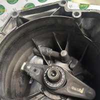 105431747-55f18914-671f-4fcc-b72f-c490bbf002ac-Piece-Boite-de-vitesses-BMW-SERIE-1-E82-COUPE-063011025cc461f967ac350c56bd7c6713cc6c50408d47bee357f01296065bee_m.jpg