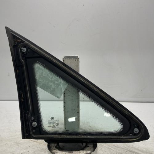 105470709-9e6f3b6f-7a93-4fb8-b663-e797d5584bb9-Piece-Custode-avant-gauche-1T0845411B5AP-VOLKSWAGEN-TOURAN-2-43d3a3c1ed2d906df91ac9ac7c64178cbb4d5ba849466d310d1dc46946d218b6_m.jpg