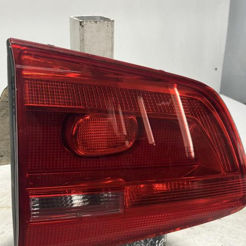 105470715-2273df84-2b7b-4cd3-9ad9-7707df775f85-Piece-Feu-arriere-secondaire-gauche-feux-1T0945093-VOLKSWAGEN-TOURAN-2-33d59b36ad4b5b38ae867cbbfe57fd09e67b2ba6cae13fc51b524fc3ab8f8038_m.jpg