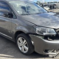 Vehicule-VOLKSWAGEN-TOURAN%25202-2013-6765773e49323620c4bccd76c5b042026ab1c48cf7c629dc6b1418e5a5a038db_m.jpg