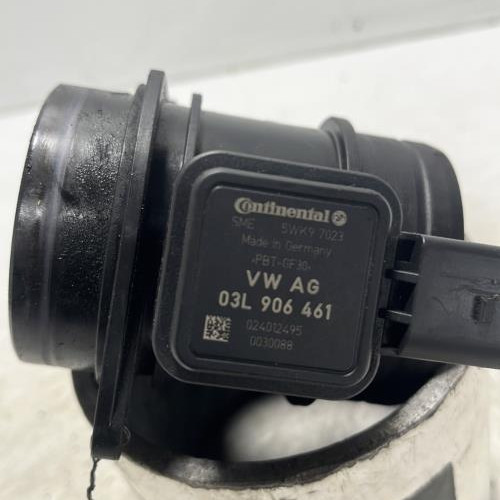 105472680-3e1c1d1b-64f0-43a9-8aea-cd9ce7b9f4da-Piece-Debitmetre-03L906461-VOLKSWAGEN-TOURAN-2-8c632f852b755448be3e30d4b88a712a9016b453e7a98093d866b31f854295f3_m.jpg