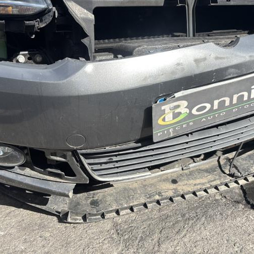 Vehicule-VOLKSWAGEN-TOURAN%25202-2013-a8a4d4e148518d3a5cb5242baef5cb93b252ea394e9fe5c1ac8521150d5ca846_m.jpg