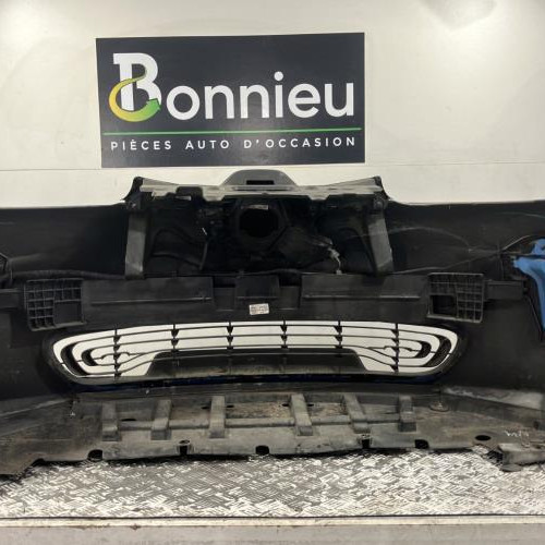 105524159-4eee1899-f51b-4677-8aa9-14c23b06a1c8-Piece-Pare-choc-avant-620226455R-RENAULT-ZOE-1-42aba439cc93f2513ed011608361f6d971e4d9c98db232090ca3490b453b8184_m.jpg