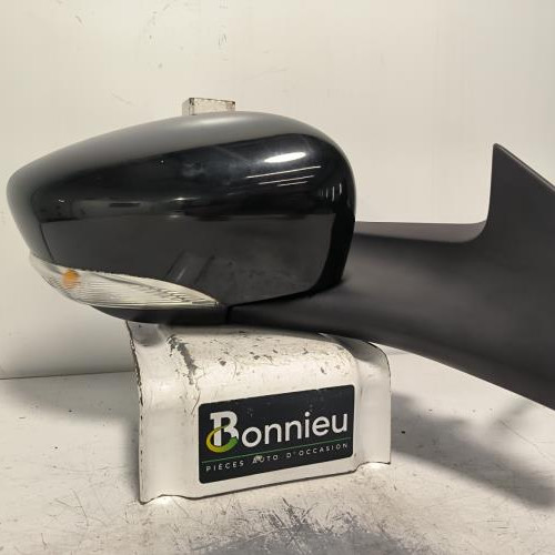 105524176-8f1a632e-e2f9-4a13-b410-dbfc5a943259-Piece-Retroviseur-droit-963015743R-RENAULT-ZOE-1-7cfc7ed8af6bb1bee6276e185b4f4da0ec3aaac9070fd290dec0418e0e704950_m.jpg