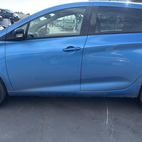 Vehicule-RENAULT-ZOE%25201-2017-1eddbe48b759ce5bb97bed42faf0a41c5b6e40f8289202bd7ac77b4bf9ec6bf0_m.jpg