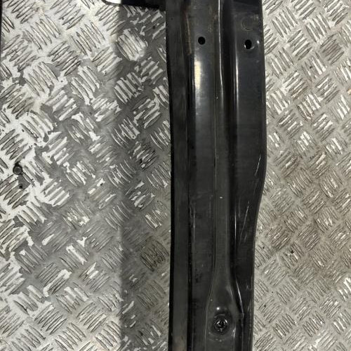 105524644-78896753-0d34-48ec-ba8e-6a51fa5ddf1a-Piece-Renfort-pare-choc-avant-traverse-620104809Y-RENAULT-ZOE-1-7cb0a3adb7b73de303f3d91a6f77d70c3b38d2993283ff963ca84f77993489f3_m.jpg