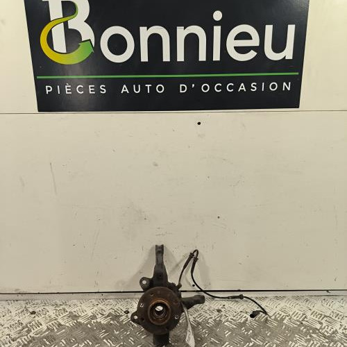 Fusee avant gauche