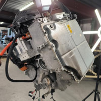 105525673-de08090e-2adb-4c93-8272-35b679ab998e-Piece-Moteur-RENAULT-ZOE-1-3b9542e28645888e2ec4af48e6f4a3f2dd7ea773a1f3b356f107fe3b8a92b9a4_m.jpg