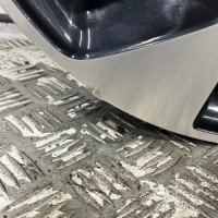 105525776-91b08838-7e0e-439b-b1f4-491bc07601a9-Piece-Jante-403005471R-RENAULT-ZOE-1-fcd5237f9e4e0e9d19599075868a50436e6976edf4bd04d9b63518dc9f0df552_m.jpg