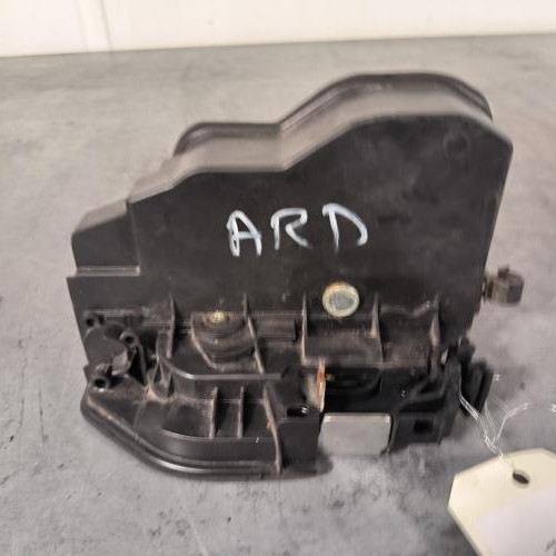 Fermeture centralisee arriere droit