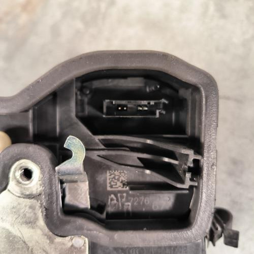105531597-2b8e23fb-f9c6-463a-a55d-289e1ed1e3f6-Piece-Fermeture-centralisee-arriere-gauche-51227229459-BMW-X6-E71-PHASE-1-ca16bdd404583cb7e0921392a0997b1d2d009c00492c41945b69dc00981f7415_m.jpg