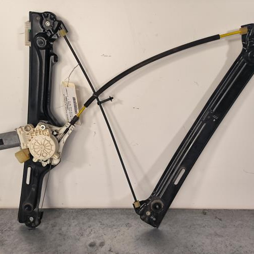 Leve vitre electrique avant droit