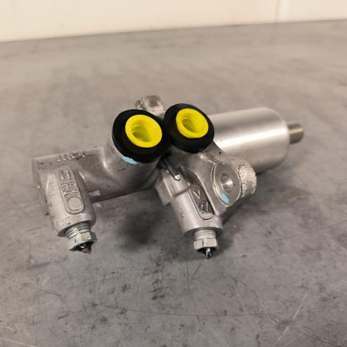 Maitre cylindre (freinage)