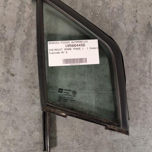 Custode avant droit (porte)