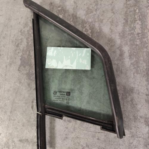 105664458-c75138b3-0267-41f7-84e9-b005b3e5e7a1-Piece-Custode-avant-gauche-porte-96690063-CHEVROLET-SPARK-PHASE-1-258ed12bbd15c5fa920ab822284eb6d690a3110521817c2d93f9517c9694fc22_m.jpg