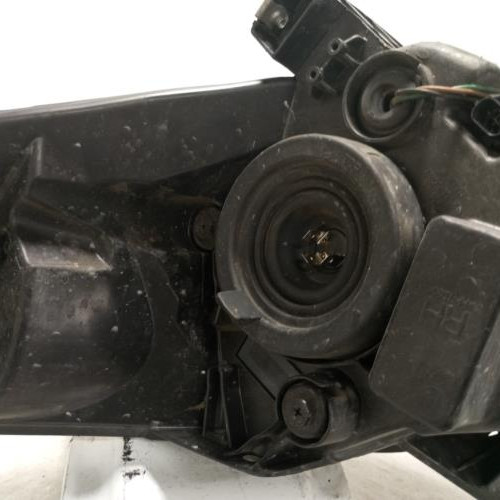 105664465-28a1db5d-f263-4a46-a30e-06816c49bfac-Piece-Optique-avant-principal-droit-feuxphare-95488418-CHEVROLET-SPARK-PHASE-1-99c4901bf47184cb499dba90638ec5c10838732b55cfc4ea3fb09451319fff84_m.jpg