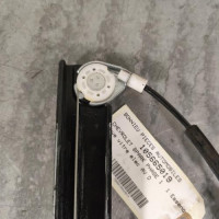 105665019-277cfdf9-a057-4cd4-8efa-ccaad282cf6c-Piece-Leve-vitre-electrique-avant-droit-95129329-CHEVROLET-SPARK-PHASE-1-8a5614eb326a808b2d86c993516ba596723edc214e1f83aa169c53f156abcde9_m.jpg