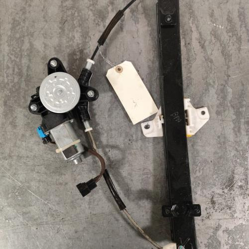 105665019-76880dc1-6d65-404c-af22-5db776a12b89-Piece-Leve-vitre-electrique-avant-droit-95129329-CHEVROLET-SPARK-PHASE-1-39098344b6e611d72f13fbe641f6dc68481827215345ec5b7fb86c31c59fef39_m.jpg