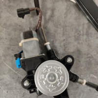 105665021-d7de13c4-bb61-4c65-8bef-a749d6d1f51a-Piece-Leve-vitre-electrique-avant-gauche-95129328-CHEVROLET-SPARK-PHASE-1-e6bec0fafa9bc8045da3175279f660f8719c2d02e64666aa95da1482b9ff6d35_m.jpg