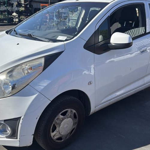 Vehicule-CHEVROLET-SPARK%2520PHASE%25201-2011-474b4f9a87593bbb7ff57e7d57f2dea7355910dda2d21ade141ccc76a383ef89_m.jpg