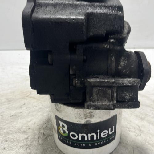 105706423-8a2a5765-a6f0-4664-9aff-0e20986053ac-Piece-Pompe-de-direction-0034667201-MERCEDES-VITO-639-PHASE-1-44e2dc898148abafe8516ea3407f53cee97b65ef36bdff9de19f536f1e2f8685_m.jpg