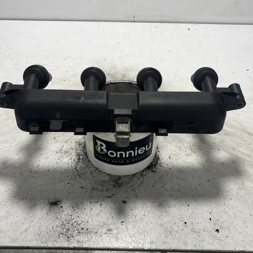 105723916-1c3ce7a2-f058-4a35-964b-10f2b331682d-Piece-Bobine-allumage-00005970A8-CITROEN-SAXO-PHASE-2-a13751d8c2865b4ff779161034d5afb5c39330b0d6591b8b4a63599f9023ae3e_m.jpg