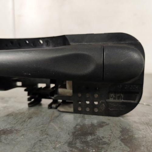 105733316-1b5c50dd-8692-4eed-9d46-d2185d9a0761-Piece-Poignee-porte-arriere-gauche-806B02596R-RENAULT-MEGANE-3-PHASE-1-2716bb034acdc772277513c7acf5bdca2f0babf33983c73c7a36dee9f1d9ecb5_m.jpg