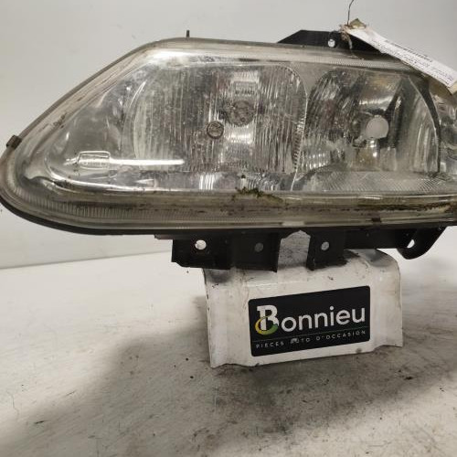 105789881-0188e565-5649-431c-a63c-6b6cfe0590d1-Piece-Optique-avant-principal-gauche-feuxphare-6025371073-RENAULT-ESPACE-3-c6531e16790b1e478eb68677951356b7144c709a783262c81eda95183566e46e_m.jpg