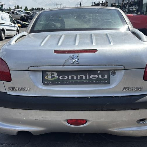 Vehicule-PEUGEOT-206%2520PHASE%25201%2520CABRIOLET-2001-826a59743a386c6836f71034b6359e0f5d056226d8b864ae67399e3d6e3fbc19_m.jpg
