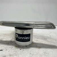 106072308-eec84891-f051-444d-b009-af9bd11fca1a-Piece-Feu-diurne-avant-droit-PEUGEOT-807-083d2c5a2fb09f4f73db67d9741b6759542666b5a12caa0bb8809801c38d24f6_m.jpg