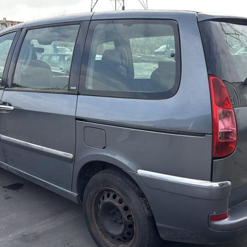 Vehicule-PEUGEOT-807-2009-a5ac62ab7bb9bdf68227b298b494db6bab991585c5ec45f93df7357e00ca58c0_m.jpg
