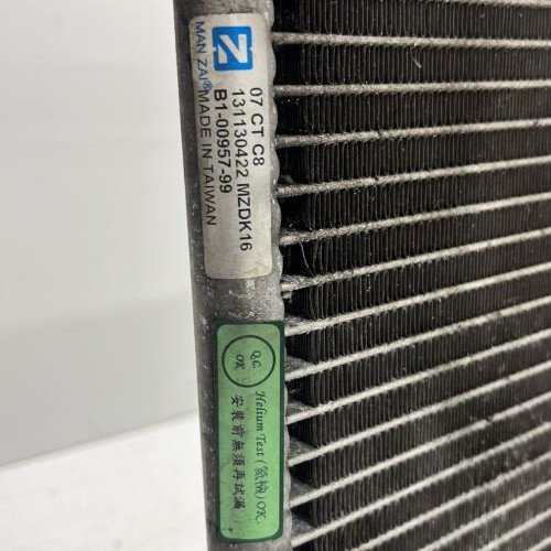 106075389-92999919-40b1-4bfc-8f44-34939dd6adc6-Piece-Condenseur-de-clim-6455HS-PEUGEOT-807-38ef49a71aec9236ec1c3429235e60b6d8992ebf9c2ad47226ddb8b137d7b864_m.jpg