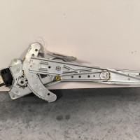 106271609-98b7e4ea-345c-4d27-9f5d-a69642d2a923-Piece-Leve-vitre-electrique-avant-droit-8200188551-RENAULT-KANGOO-1-PHASE-1-2881278c66a1a5669f087fd89fb746beadc0cb92c9ed36c5a64957bfd37d8b75_m.jpg