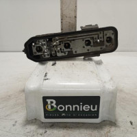 106277721-0b824060-4eb2-4094-8900-adabadc8cc3b-Piece-Platine-feu-arriere-droit-RENAULT-CLIO-2-PHASE-1-85fb73d888ffdedb3cb07c676d227a5d3e535814962960730cd53db3f8d38468_m.jpg
