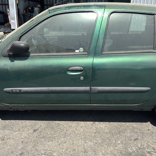 Vehicule-RENAULT-CLIO%25202%2520PHASE%25201-1999-f16e3e2666ef4eadf8e4fe0659c1b0db66b07a3106e8a79408f95bc9e44b0851_m.jpg