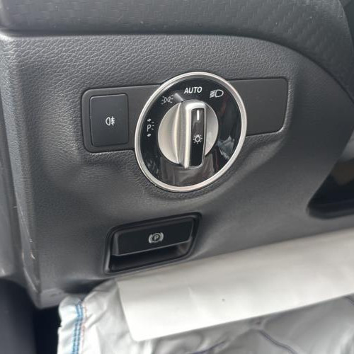 Vehicule-MERCEDES-CLASSE%2520A%2520176%2520PHASE%25201-2015-096286a82cf774f3206720c31674910a12e5e3e53c00e64855efd62d12ed9928_m.jpg