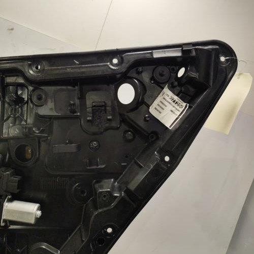 106379935-b1c366d7-c76f-43ec-9e06-10ee236d0664-Piece-Leve-vitre-electrique-arriere-droit-1767300279-MERCEDES-CLASSE-A-176-PHASE-1-5f1f5a856303c1755652eb9f57e2c8e27522f90832ed865e33d42744bfb5ef8a_m.jpg