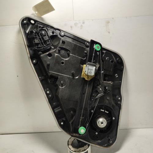 106379935-8ffb77fe-f209-4d47-bded-2e8a01e56f41-Piece-Leve-vitre-electrique-arriere-droit-1767300279-MERCEDES-CLASSE-A-176-PHASE-1-f269ca83bae1555e62276ec153a9856dd7225826707bdc85ba72815ca2d17f83_m.jpg