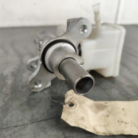 106380216-6c1c9a7d-6ca8-4294-b921-9379ddc6e574-Piece-Maitre-cylindre-freinage-2464300301-MERCEDES-CLASSE-A-176-PHASE-1-b19cf16863134684793da8723ba0c39c145650cb8fee5733b9106bcf5637d0d3_m.jpg