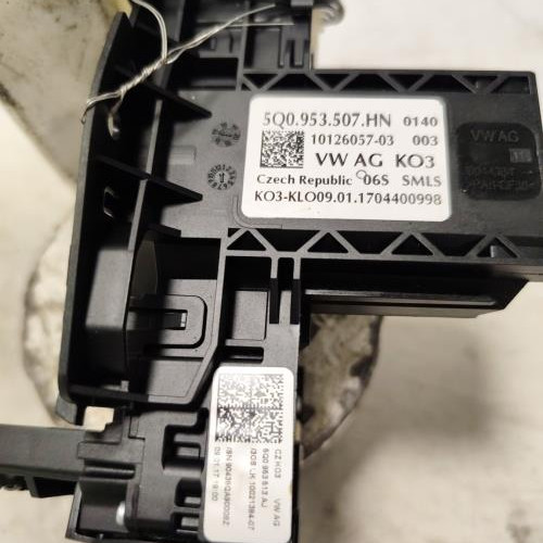 106390361-d522653f-7bee-4dc0-a27c-60aabf2d5f02-Piece-Com-Bloc-Contacteur-TournantCommodo-Essuie-GlaceCommodo-Phare-5Q0953507HN-VOLKSWAGEN-GOLF-7-PHASE-1-40ad0cd835bf7a4e80defdc4a1e6c1d2d0469ed42e1665a81f28135272c80eb6_m.jpg