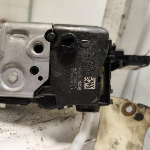 106411567-c6501b48-81c7-4fa2-98e8-049d461df4e5-Piece-Fermeture-centralisee-arriere-gauche-9800617380-PEUGEOT-308-1-PHASE-2-328dcf5a7ef70446e4647c8caf320c85422f5a8fc62cfe8a22ae208e4923781f_m.jpg