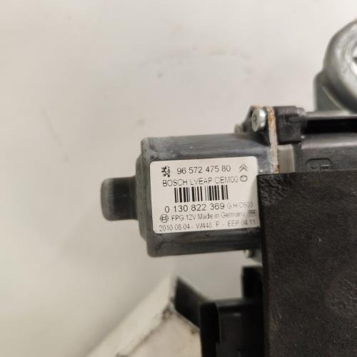 106411570-e13bd46b-125b-4032-8c4f-44c40400f26e-Piece-Leve-vitre-electrique-avant-droit-9222CV-PEUGEOT-308-1-PHASE-2-681fb3211ce1bb748a558ba4d81ea1b710fc7de9d0a53b51145607ee2e888156_m.jpg