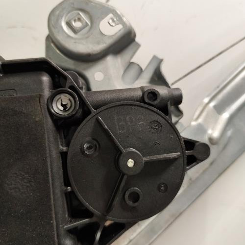 106411570-7c878220-f48f-46e6-a9d2-a7033da51fa5-Piece-Leve-vitre-electrique-avant-droit-9222CV-PEUGEOT-308-1-PHASE-2-b9554c901e57ffab5ad4c30073aba52cb21c3187d8ad8a99150fd5da6473f852_m.jpg