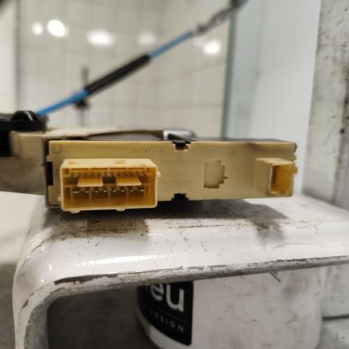 106476783-cfc5fbbb-8eb1-4c7c-8b07-70fe8200eb14-Piece-Leve-vitre-electrique-avant-gauche-9681587280-PEUGEOT-307-030f6f65e4dde849e829e59cd35731adbdb010fa9891c6c13267838eeac18ab3_m.jpg
